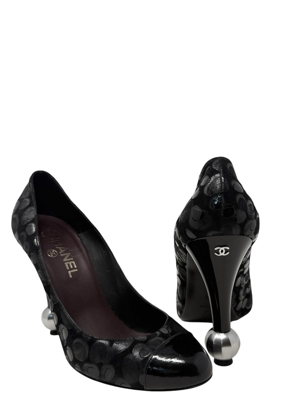 Chanel Interlocking CC Logo Suede Patent Leather Trim Black Pumps Size 40.5C